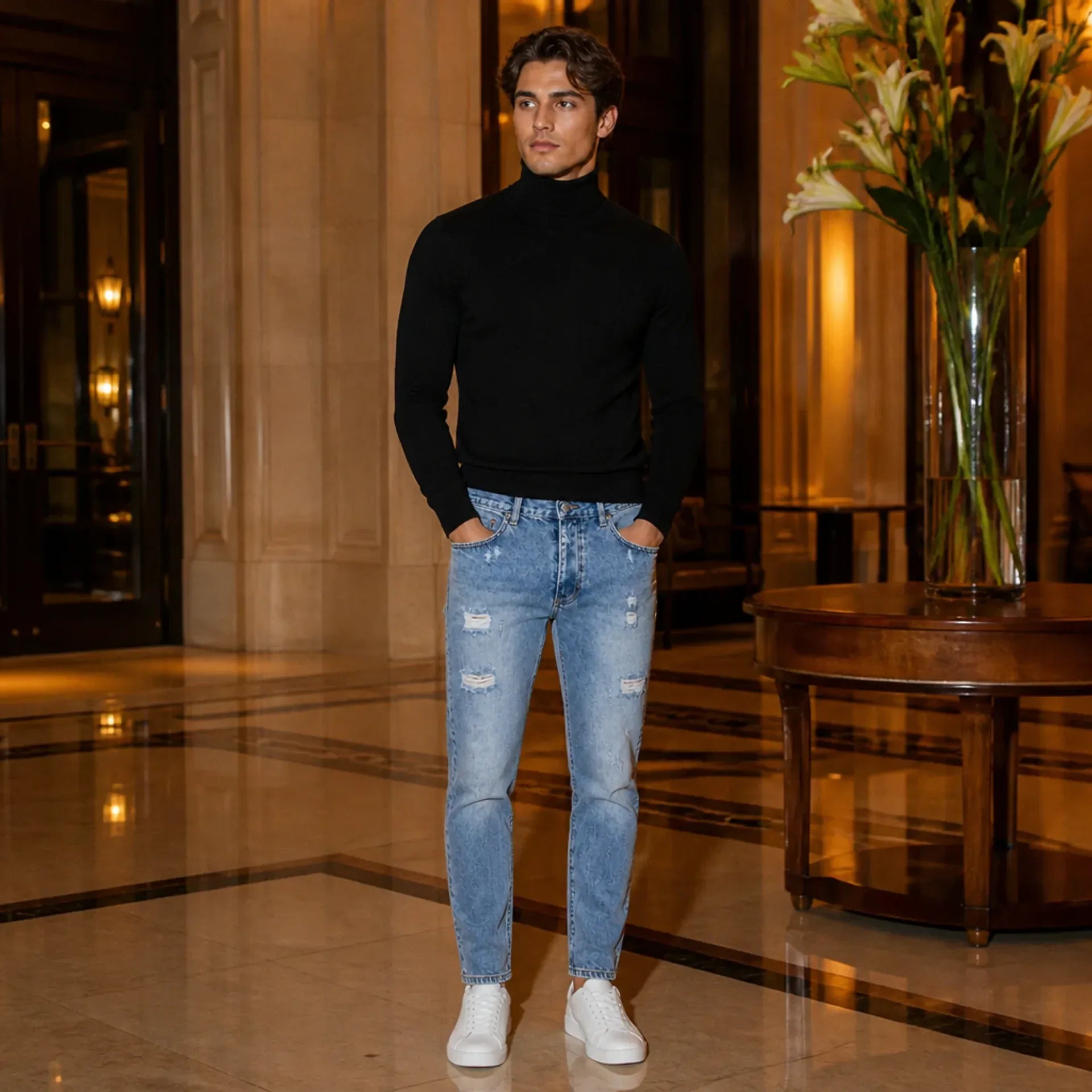 Jeans Con Strappi